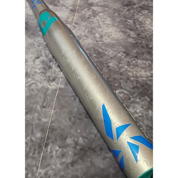 Demarini Vendetta VCF-19 Fastpitch Softball Bat 32/20 oz C6 Composite -12 drop - Picture 3 of 14